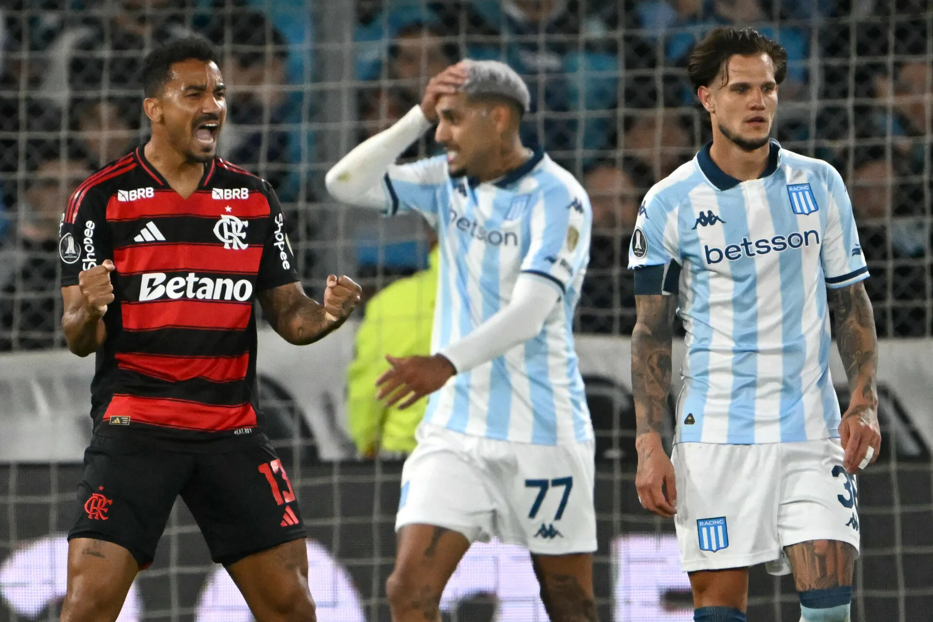 Após eliminação, Racing pode sofrer com saídas e mudanças