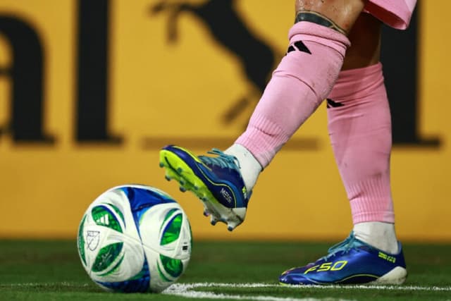 Brasileiro de 18 anos é contratado na Itália com ajuda da inteligência artificial