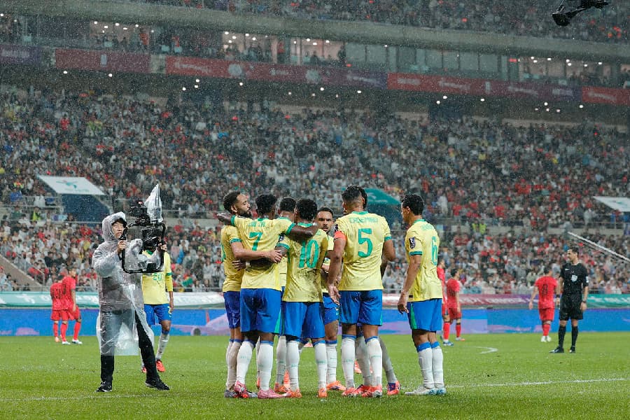 ‘Não tem mais como ser peladeiro’, diz mental coach que sonha com seleção e Neymar