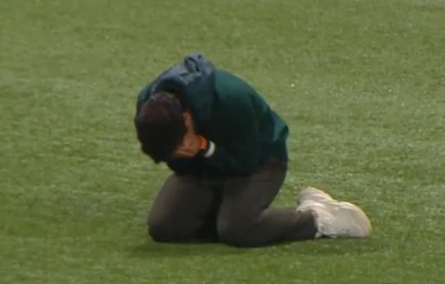 Abel ‘sai do personagem’, chora e é abraçado por Leila após virada