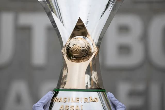 Qual time fez mais pontos na história do Brasileirão com 20 times?