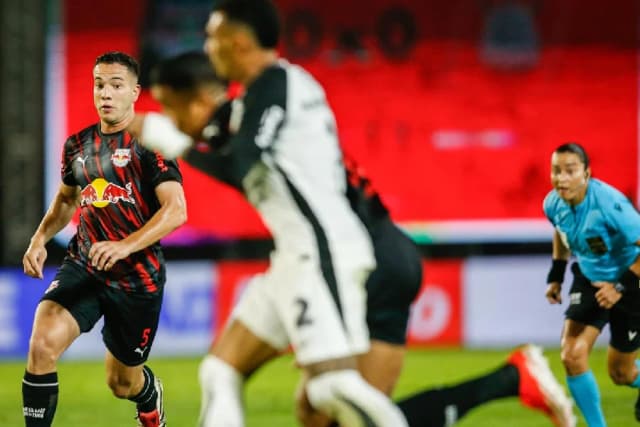 Corinthians: veja o que Edina escreveu na súmula para justificar expulsões