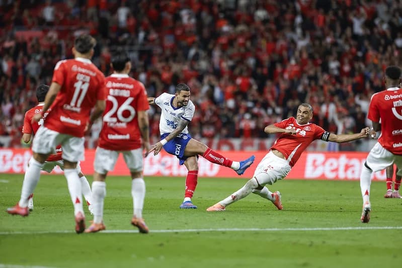 Bahia busca empate heroico com o Inter no Beira-Rio