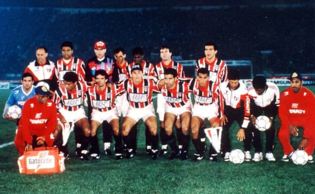 Como a Libertadores foi de ‘renegada’ a ‘obsessão’ entre clubes brasileiros