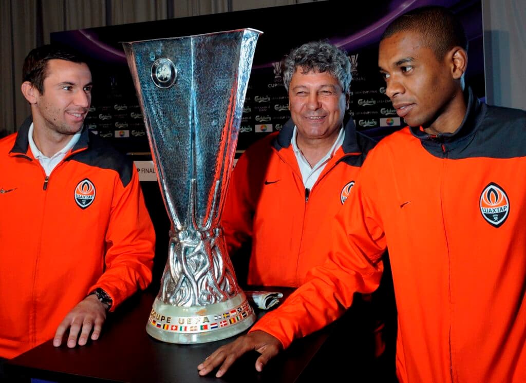 Com o Shakthar, Fernandinho levou a Liga Europa 2008/2009 - EFE