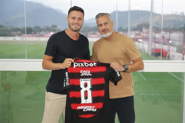 Saúl elogia Flamengo e provoca ex-rival: ‘É maior que o Real Madrid’