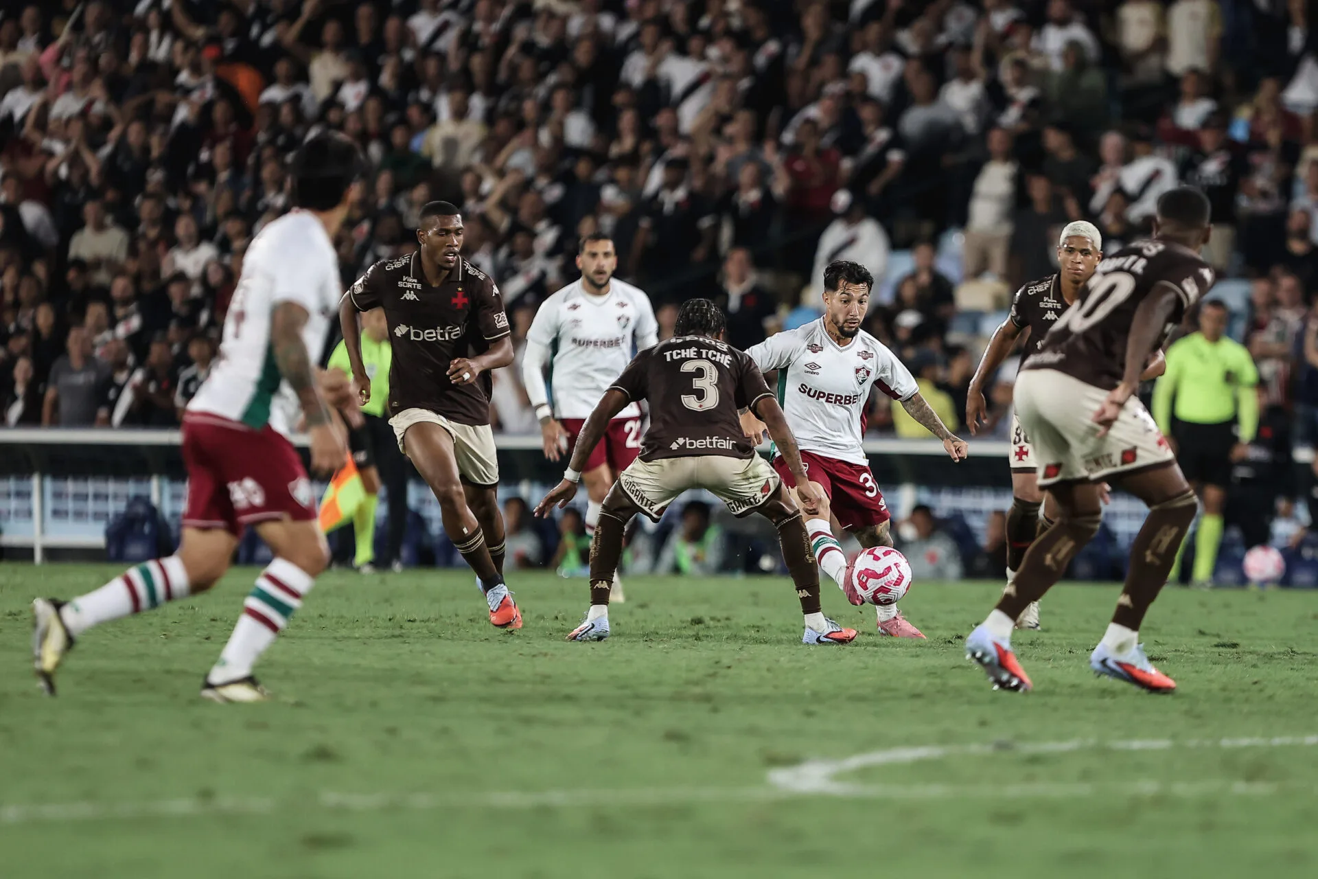 Vasco x Fluminense: onde assistir e escalações da semifinal da Copa do Brasil