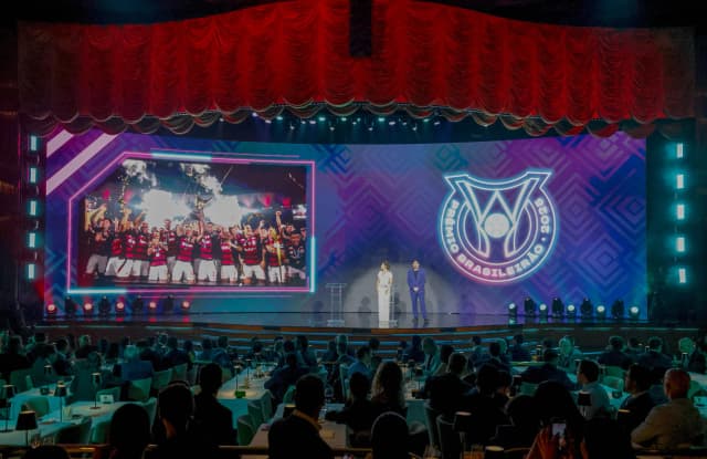 Flamengo e Cruzeiro dominam Prêmio Brasileirão 2025