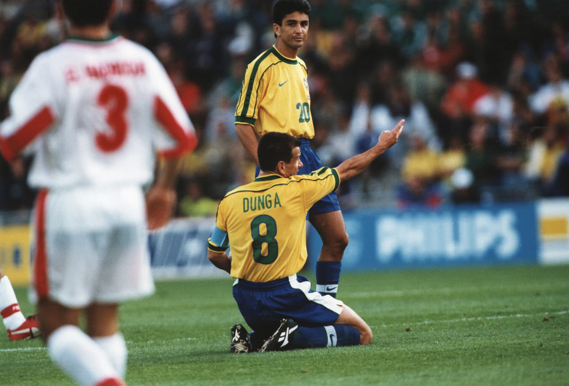 Os duelos do Brasil contra Marrocos e Escócia na Copa de 1998