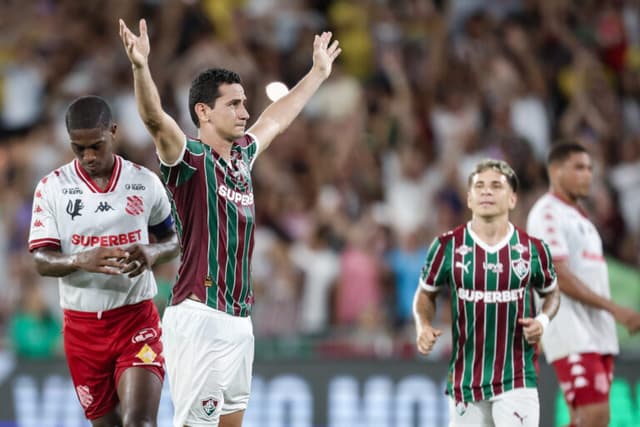 Fluminense vence o Bangu e confirma clássico na semi