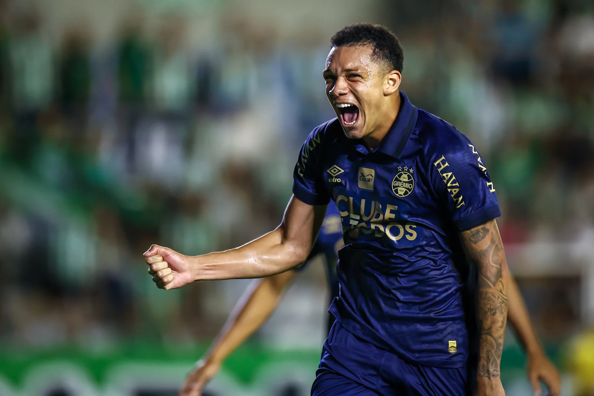 Grenal na final: Grêmio sofre, mas elimina Juventude nos pênaltis