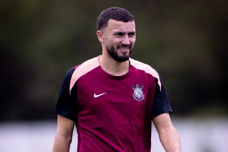 Corinthians anuncia Zakaria Labyad, marroquino parça de Memphis