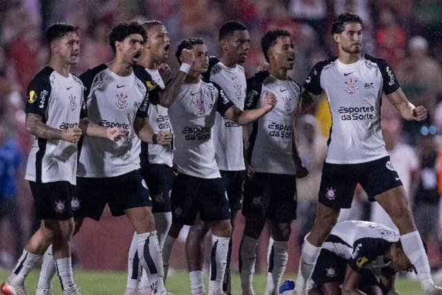 Corinthians decide vaga na final em meio a melhor sequência como visitante