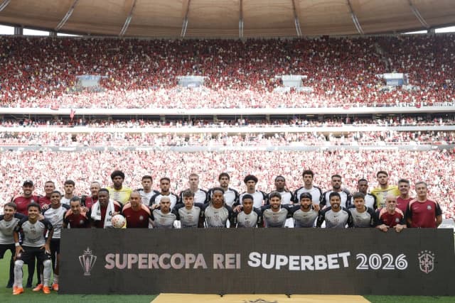 Corinthians joga bem, vence Flamengo e leva Supercopa