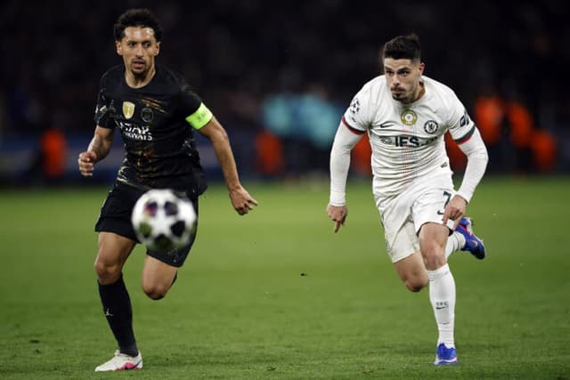 PSG aproveita erros do Chelsea e goleia na Champions