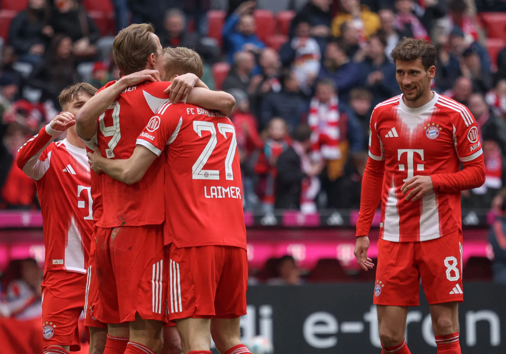 Bayern amassa Union Berlin e dispara na liderança do Alemão