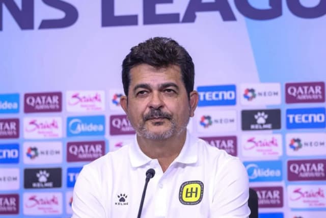 Impedido de voltar do Catar, Ney Franco relata tensão: ‘Vi mísseis’