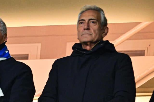 Depois de vexame, presidente da Federação Italiana renuncia