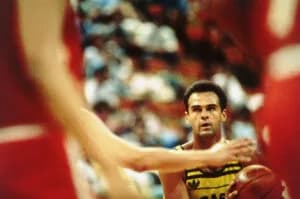 Galeria: relembre a carreira de Oscar Schmidt, lenda do basquete, morto aos 68 anos