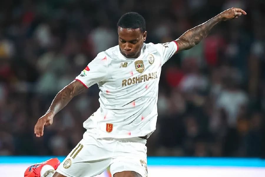 Toluca denuncia racismo contra Helinho no futebol mexicano