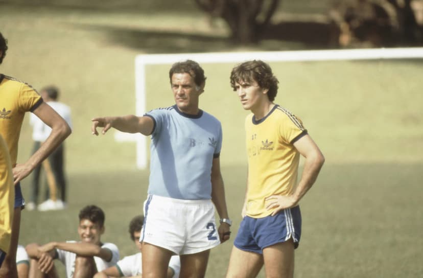 Telê, Técnico da Seleção Brasileira, e Zico durante treino.