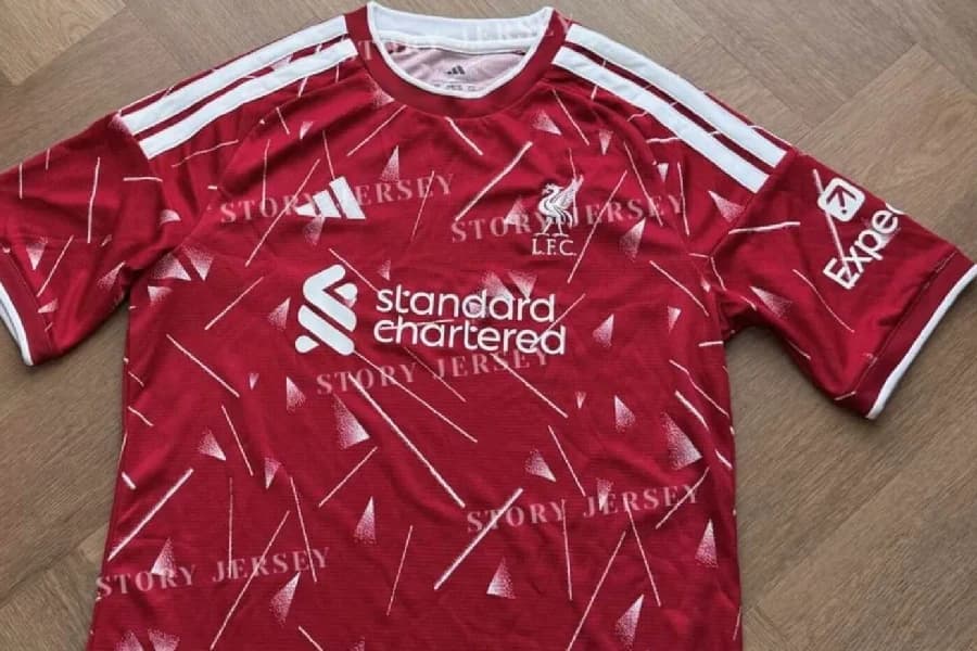 Vaza suposta nova camisa do Liverpool para 2026/27