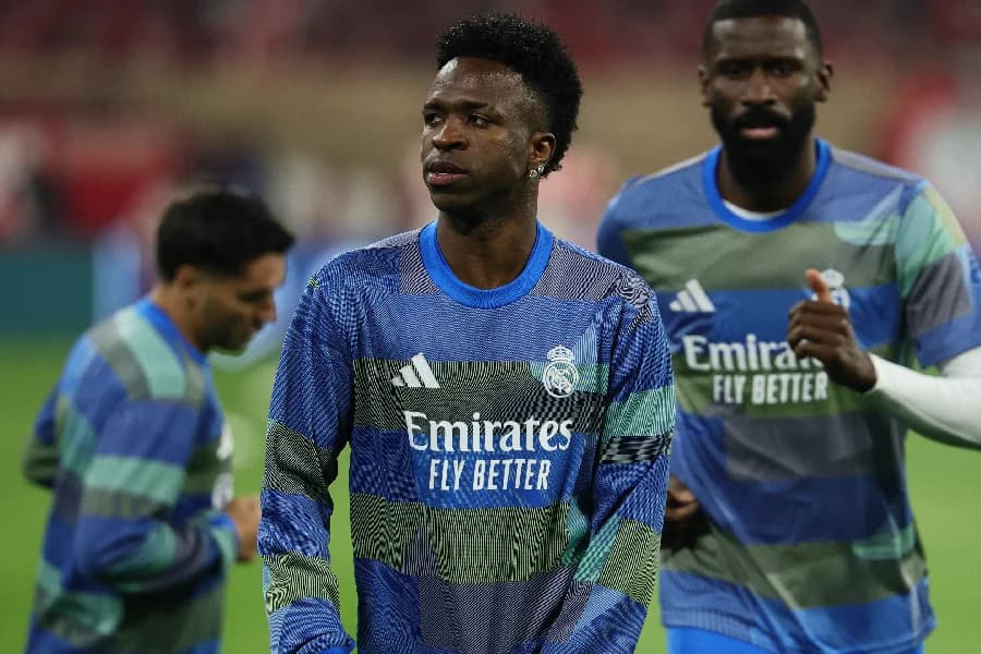 Vini Jr. é alvo de críticas após eliminação do Real Madrid