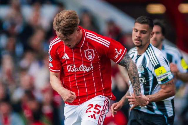 Nottingham Forest e Newcastle empatam em 1 a 1 na Premier League