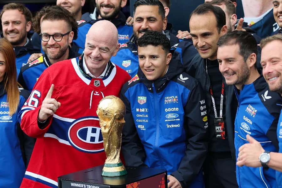 Infantino leva taça da Copa do Mundo para GP do Canadá na F1
