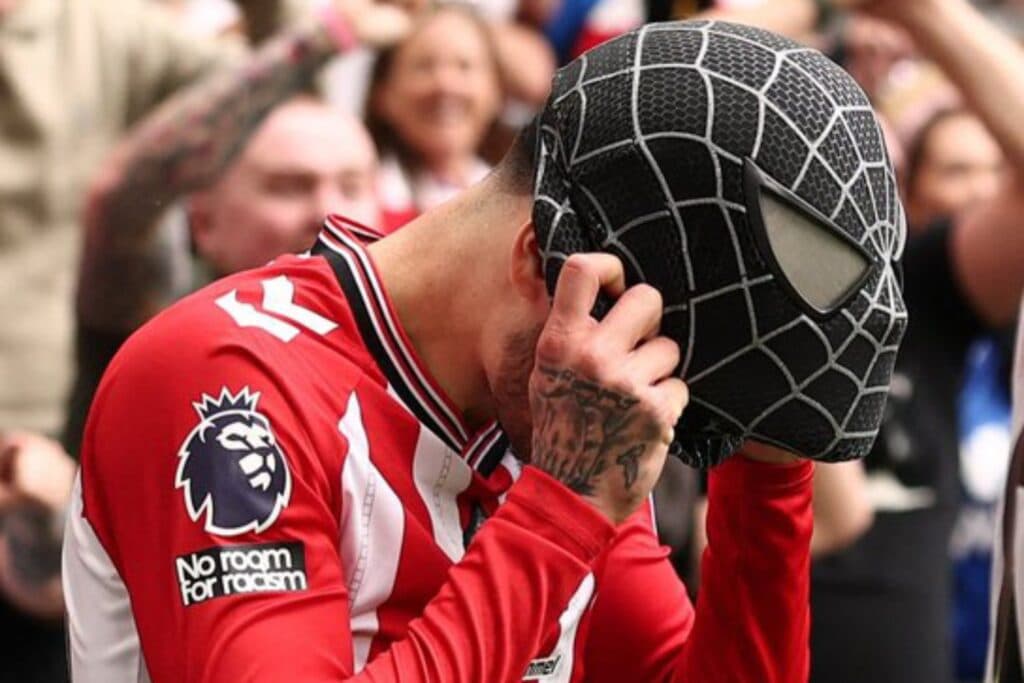 Homem-Aranha e moonwalk: comemorações inusitadas marcam a 37ª rodada da Premier League