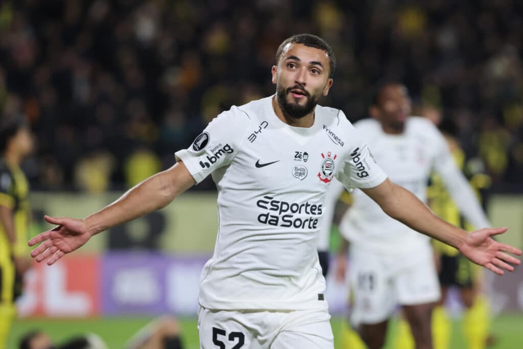 Corinthians busca empate com Peñarol e assegura liderança na Libertadores