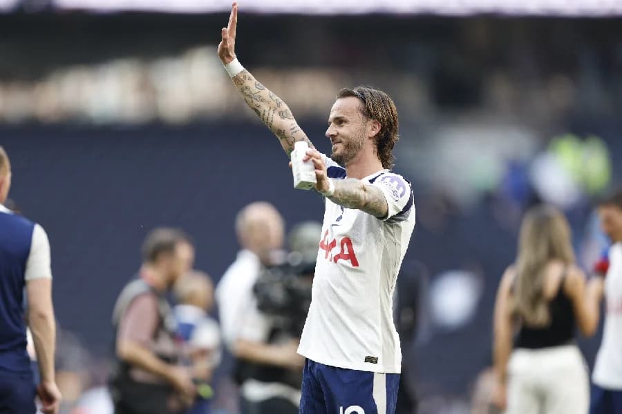 De Zerbi evitou desastre no Tottenham, diz James Maddison