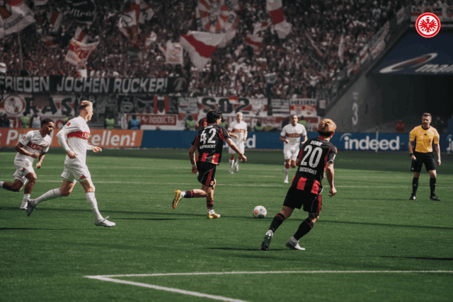 Frankfurt busca empate, mas Stuttgart vai à Champions