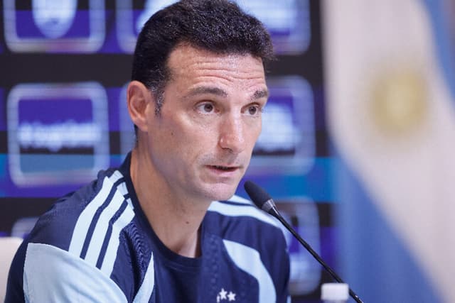 Titular da Argentina é dúvida na seleção para jogo da Copa