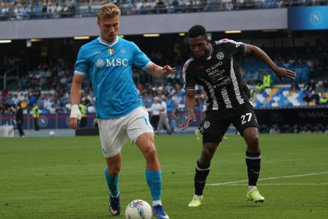 Manchester United acerta venda de Hojlund ao Napoli