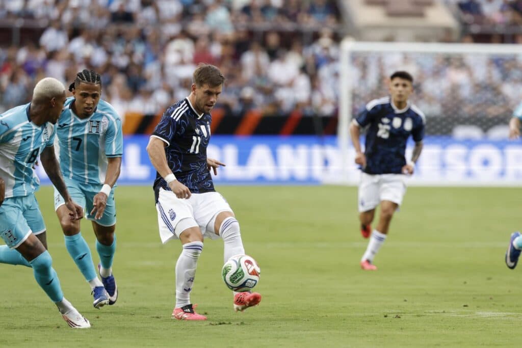 Argentina joga o básico e vence Honduras em amistoso pré-Copa do Mundo