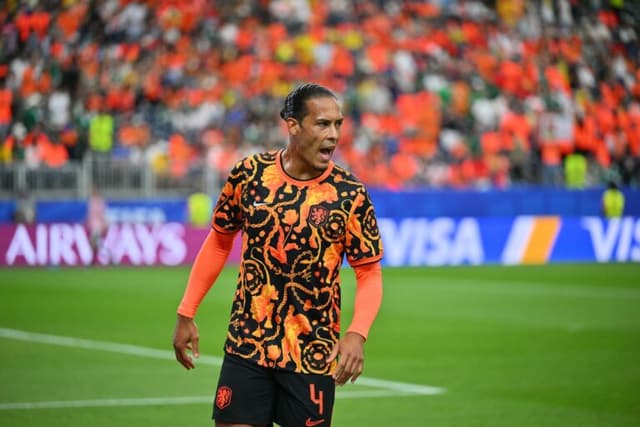 Van Dijk se diz impressionado com Argentina: ‘Fez parecer muito fácil’