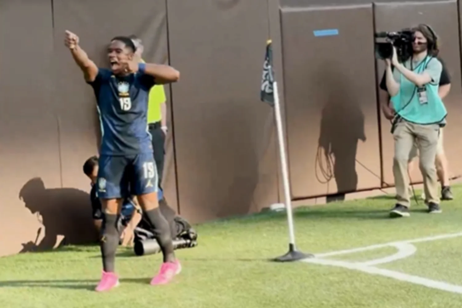 Endrick decide, Brasil supera Egito e vence último teste antes da Copa do Mundo