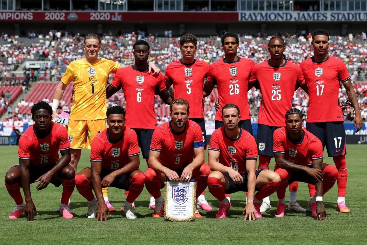 Harry Kane decide, Inglaterra supera Nova Zelândia e vence amistoso pré-Copa