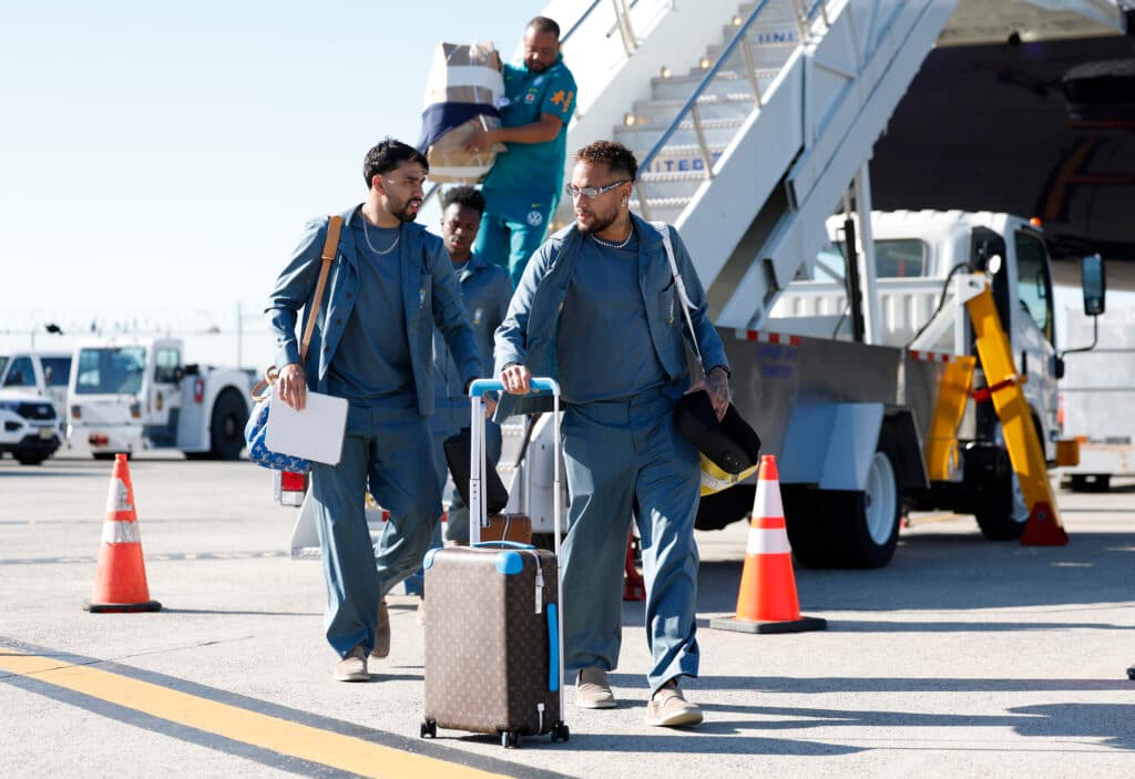 Neymar segue em tratamento e não viaja para Cleveland