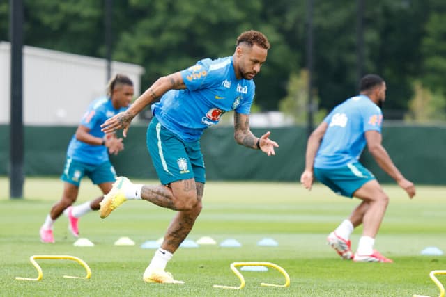 Neymar de volta: Ancelotti traça plano para estreia do camisa 10