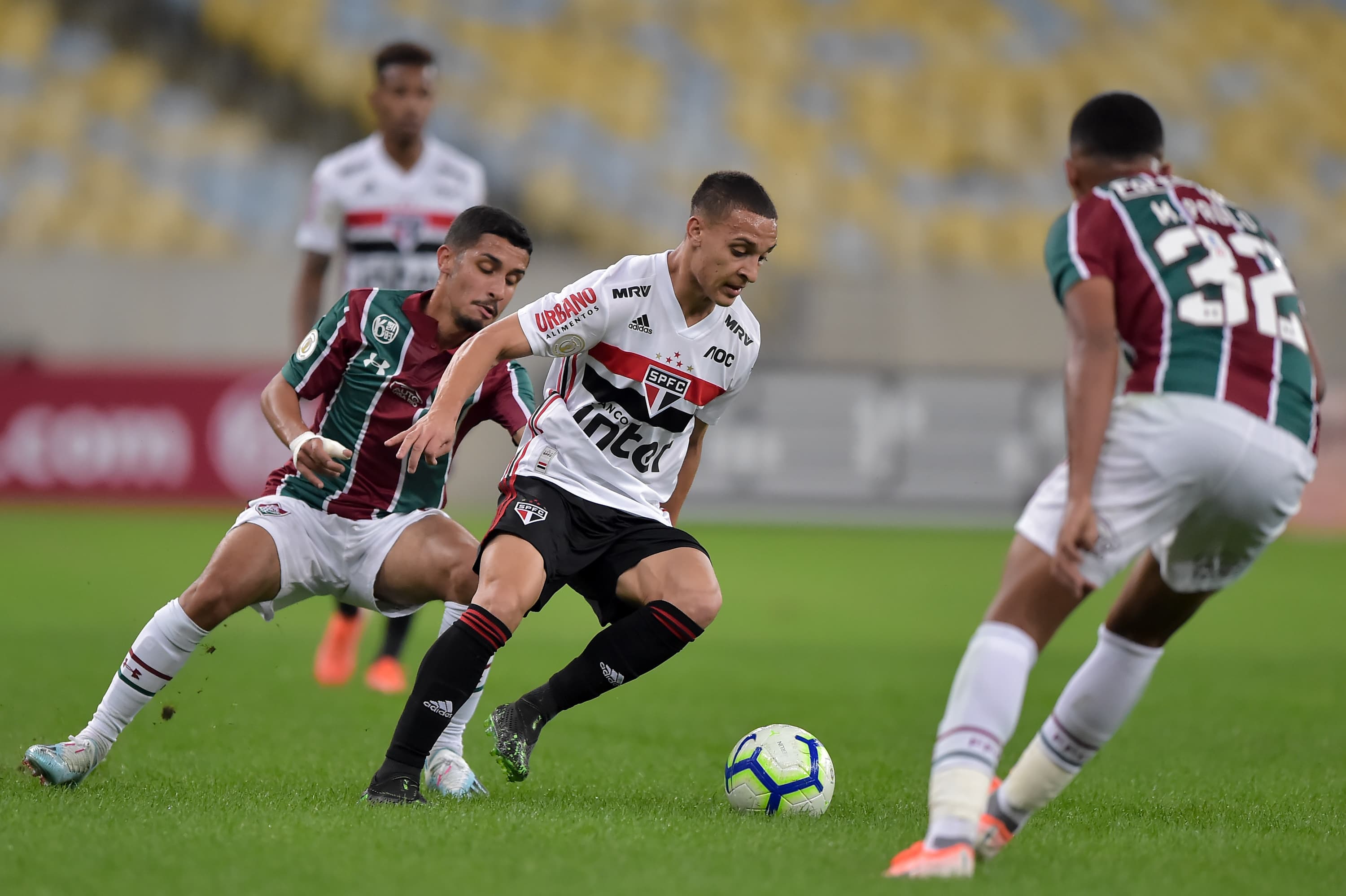 Partida entre Fluminense e São Paulo válida pela 12ª rodada do Campeonato Brasileiro de 2019, realizada no estádio do Maracanã