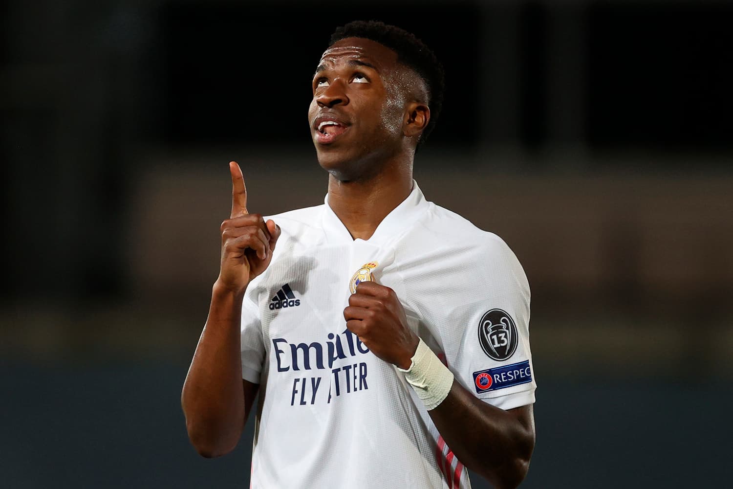 Vinicius Jr. marcou dois gols para o time merengue sobre o Liverpool -