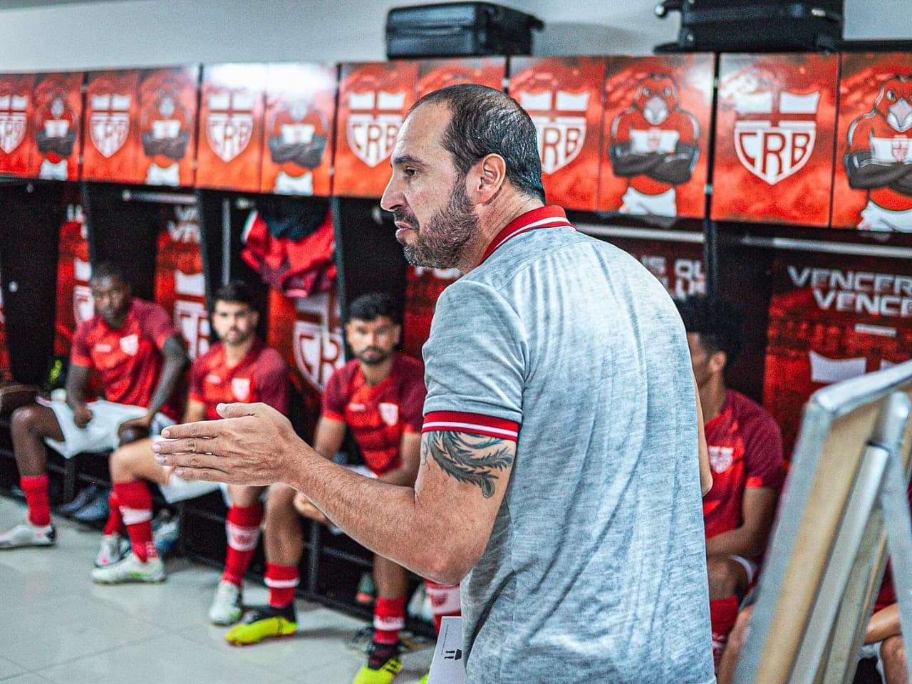 Técnico Allan Aal conduziu o CRB-AL a feito histórico na Copa do Brasil -