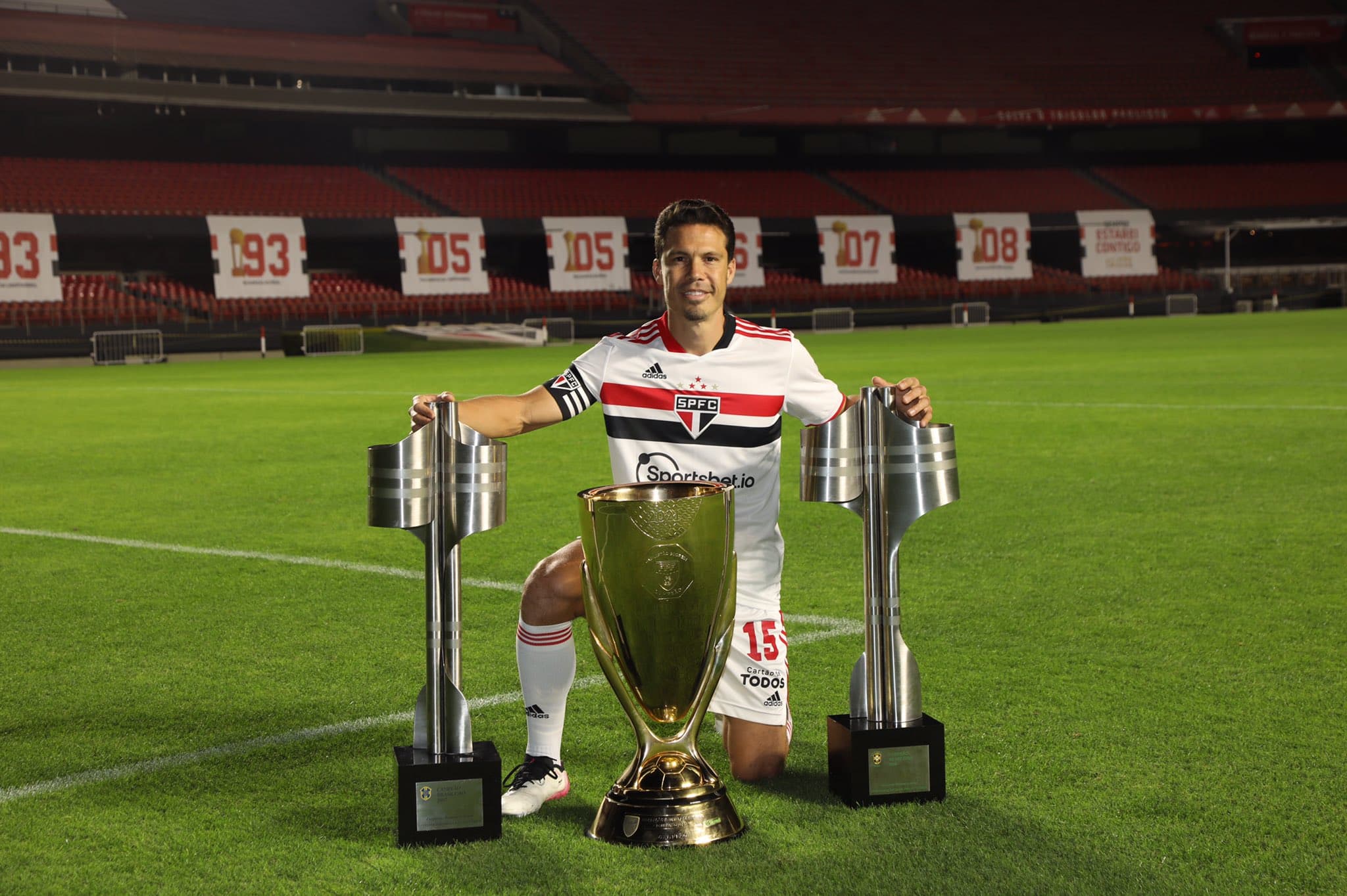 Hernanes conquistou o Paulistão de 2021 e os Brasileiros de 2007 e 2008 pelo São Paulo