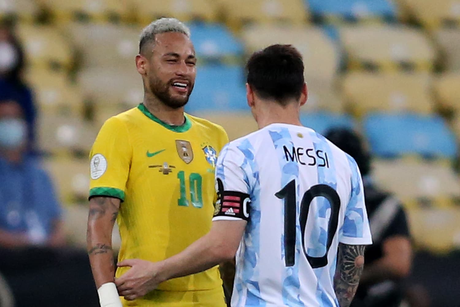 Neymar e Messi durante final da Copa América, no Maracanã -