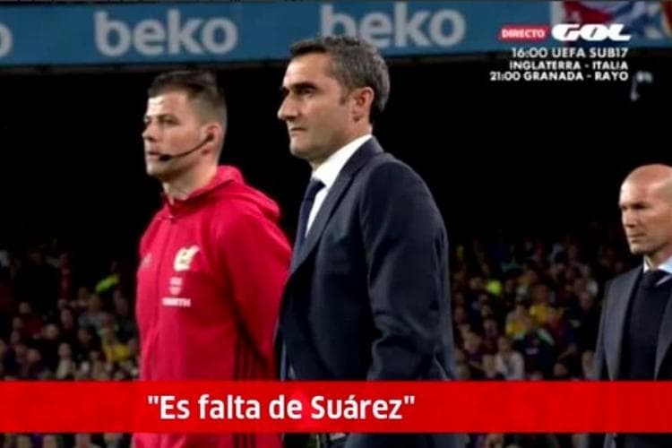 Vídeo mostra que quarto árbitro avisou Alejandro Hernández sobre falta de Luis Suárez