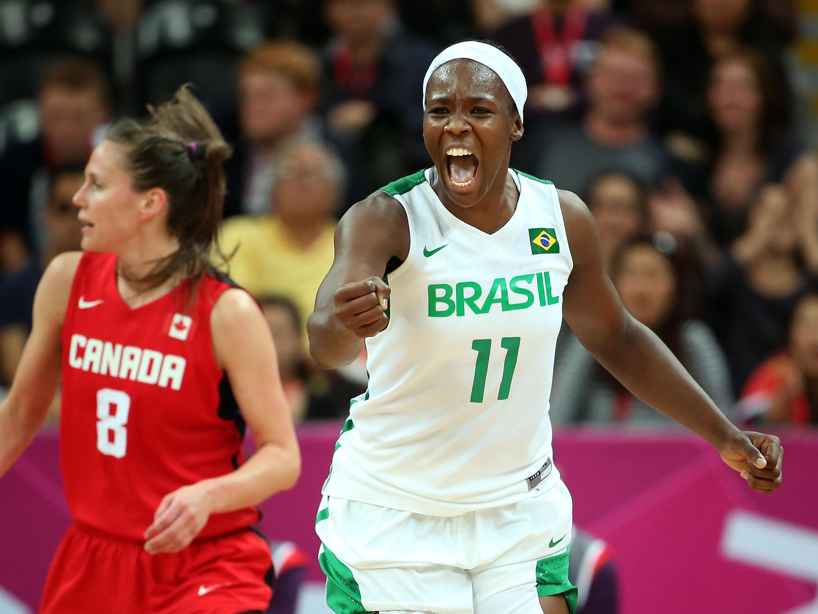Clarissa Santos, a única atleta a recusar o boicote, durante a Olimpíada de Londres em 2012