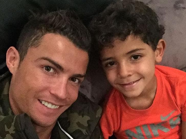 Cristiano Ronaldo e o filho Cristiano Jr.