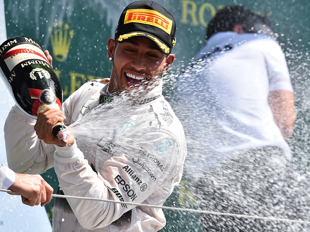 Hamilton vence em Silverstone, na Inglaterra